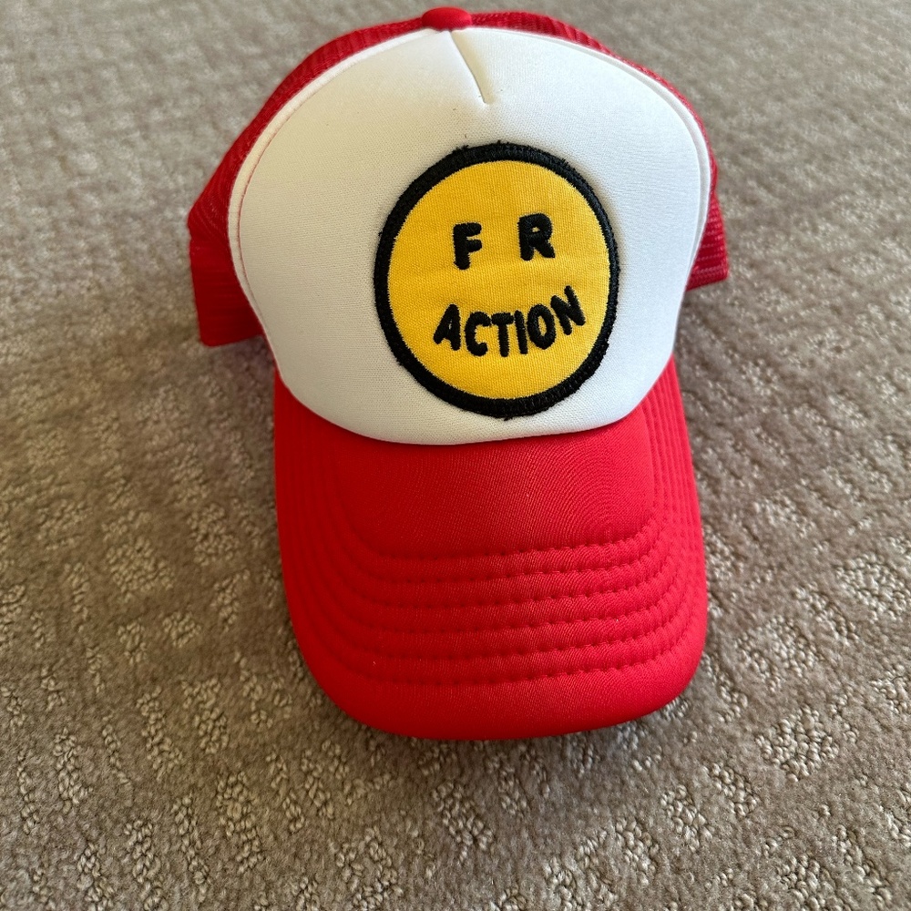 Los Angeles Fraction: The Smiley 2.0 in Red Hat
